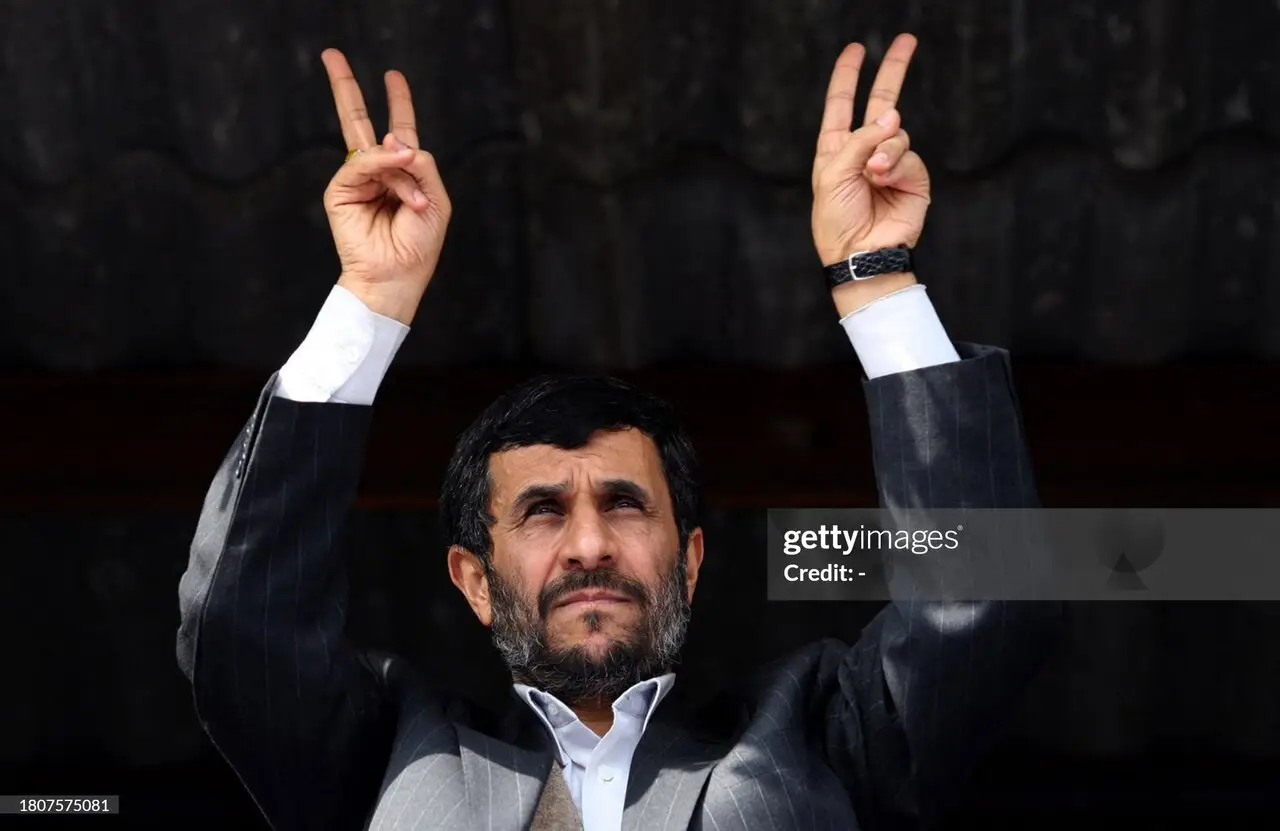 داستان یک رئیسجمهور/ هفده سال بعد از ۲۲ خرداد سال ۱۳۸۸ میراث احمدی نژاد برای اصولگرایان چیست؟