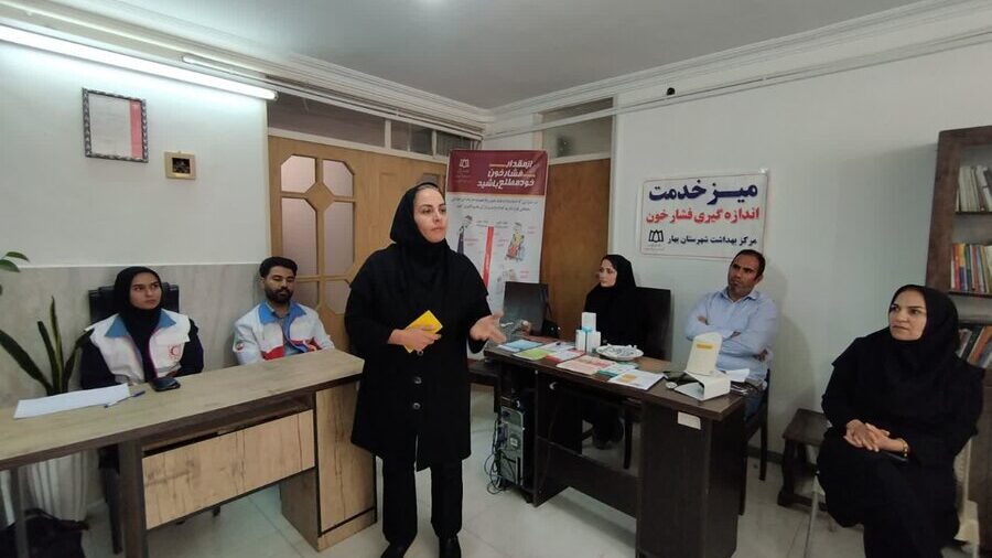 رزمایش گام نقره ای برای ارائه خدمات به سالمندان در شهرستان بهار برگزار شد