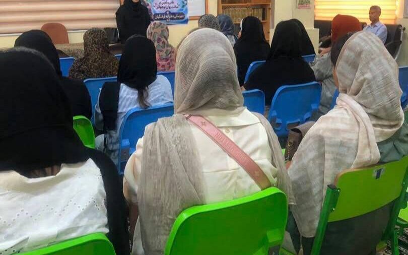 کارگاه سلامت روان نوجوانان با حضور ۴۰ دانش آموز در بندرعباس برگزار شد